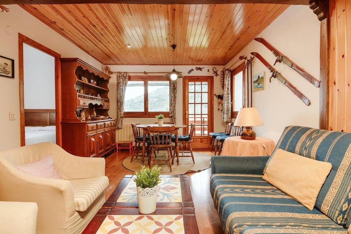 Saliecho Acogedor Apartamento Jardin Y Piscina サジェント・デ・ガジェゴ エクステリア 写真